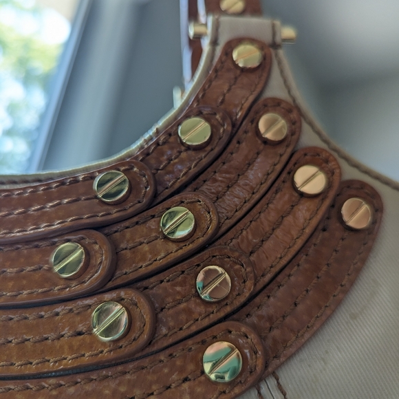 Tory Burch Brewster Tote - Picture 4 of 11